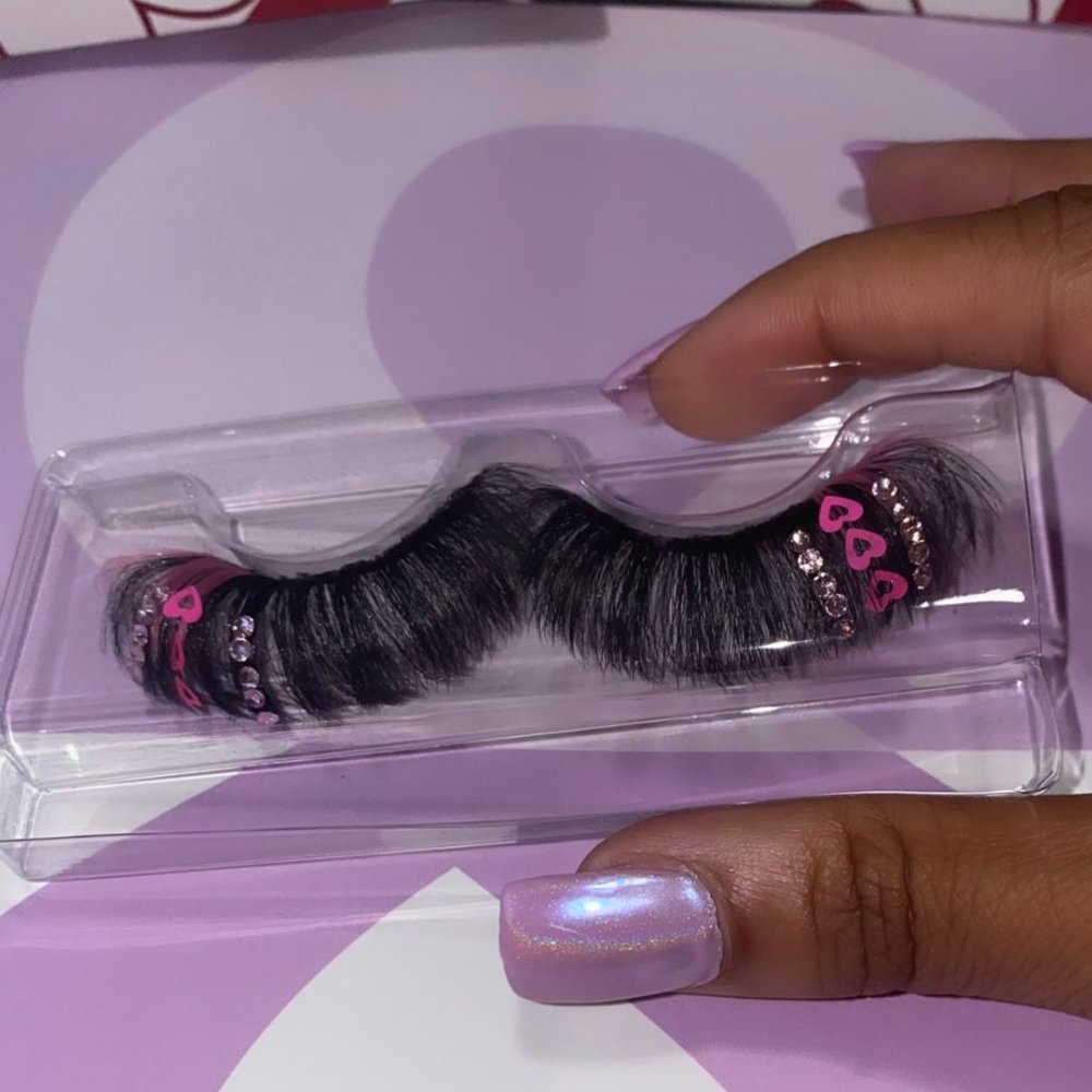 30mm Pink Diamonds with Hearts Mink Eyelashes